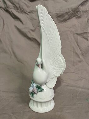 Vintage 1998 Lladro Porcelain 'Message of Love' Dove Figurine Tree Topper